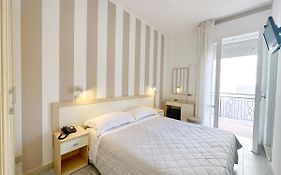 Hotel Brown